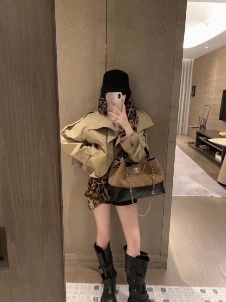 2025年10月13日入荷秋冬新作LOEWEファッション/誕生日プレゼント/贈り物 can工場