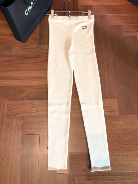 2025年10月13日入荷秋冬新作Miumiuファッション/誕生日プレゼント/贈り物 can工場