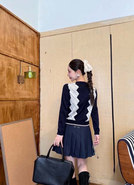 2025年10月14日入荷秋冬新作Miumiu セットファッション/誕生日プレゼント/贈り物 can工場