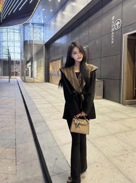 2025年10月14日入荷秋冬新作Fendiファッション/誕生日プレゼント/贈り物 can工場