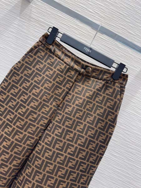 2025年10月14日入荷秋冬新作Fendiファッション/誕生日プレゼント/贈り物 can工場