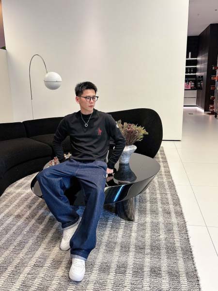 2025年10月14日入荷新作Moncler長袖Tシャツ 高品質超厳選★入手困難/LD工場