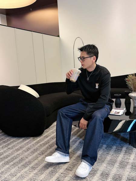 2025年10月14日入荷新作burberry長袖Tシャツ 高品質超厳選★入手困難/LD工場