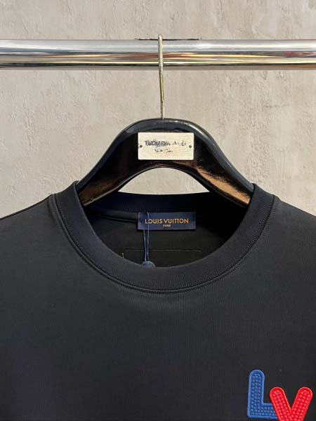 2025年10月14日入荷新作Louis Vuitton長袖Tシャツ 高品質超厳選★入手困難/LD工場