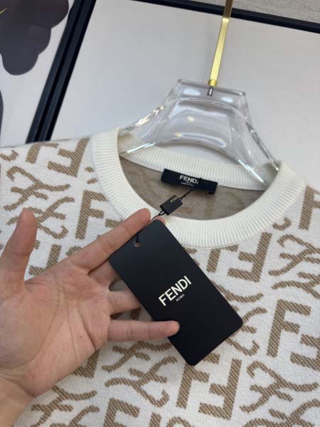 2025年10月15日入荷新作Fendiウール混紡 ニット/セーター  秋冬高品質超厳選★入手困難/LD工場