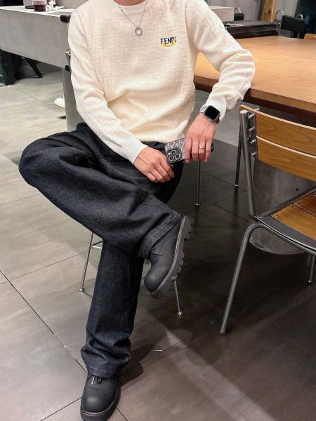 2025年10月15日入荷新作Fendiウール混紡 ニット/セーター  秋冬高品質超厳選★入手困難/LD工場