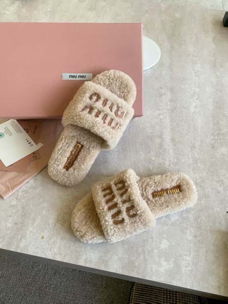 2025年10月22日入荷新作Miumiu女性用35-41靴人気商品★/誕生日プレゼント/高品質/SL工場