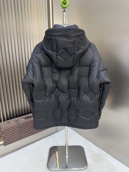 2025年10月23日秋冬入荷新作Louis Vuittonダウンジャケット高品質 人気商品/DD工場