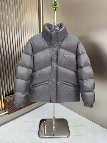2025年10月23日秋冬入荷新作Pradaダウンジャケット高品質 人気商品/DD工場