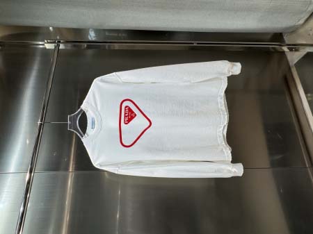 2025年10月26日入荷秋冬新作PRADA長袖 Tシャツ高級品/MP工場