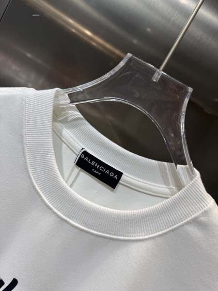 2025年10月26日入荷秋冬新作BALENCIAGA半袖Tシャツ高級品/MP工場