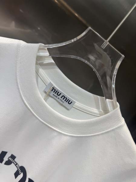 2025年10月26日入荷秋冬新作MIUMIU半袖Tシャツ高級品/MP工場
