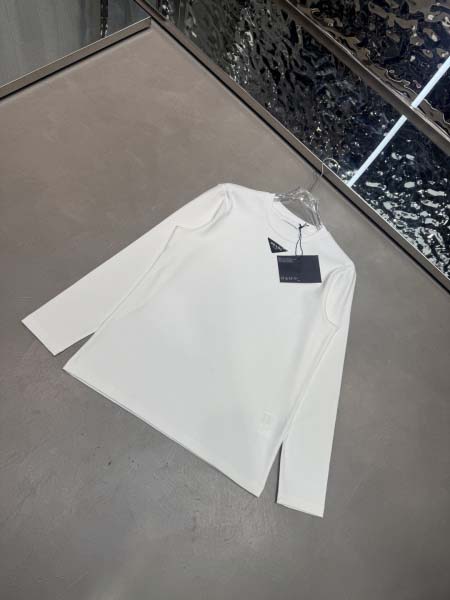 2025年10月26日入荷秋冬新作Prada長袖 Tシャツ高級品/MP工場