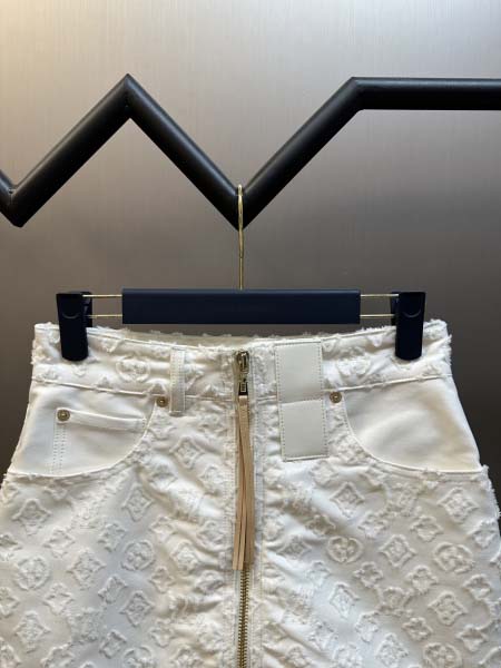 2025年10月28日秋冬新作Louis Vuittonデニムパンツ高品質人気商品/LDF工場