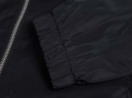 2025年10月28日秋冬新作Pradaジャケット高品質人気商品/LDF工場