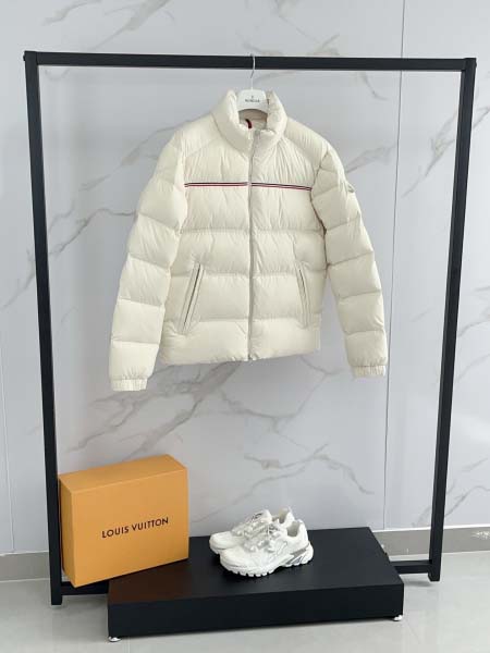2025年10月30日秋冬新作Monclerダウンジャケット高品質人気商品/LDF工場