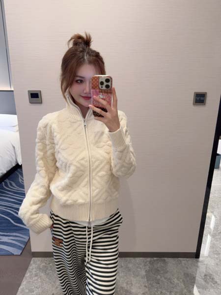 2025年10月1日入荷秋冬新作Louis Vuittonフ...