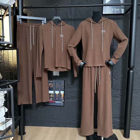 2025年10月1日入荷秋冬新作Miumiu セットファッシ...