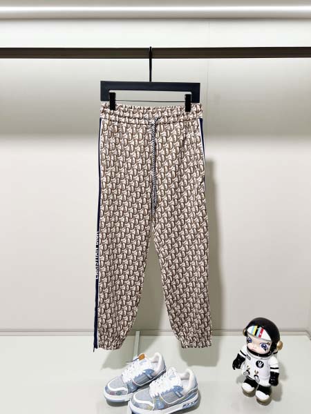 2025年10月9日秋冬入荷新作DIORズボン高品質安い人気...