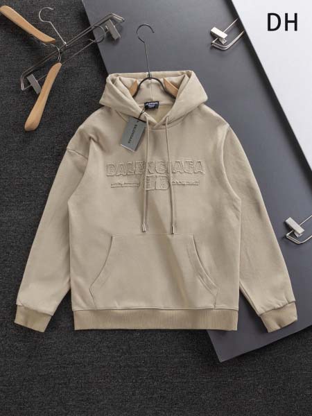 2025年10月9日秋冬入荷新作Balenciagaパーカー...