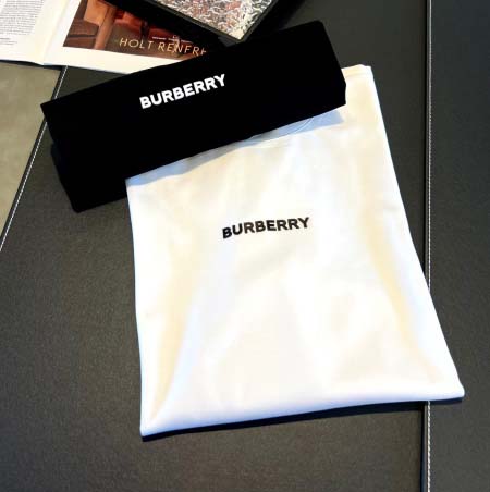 2025年10月10日秋冬入荷新作Burberry長袖高品質...