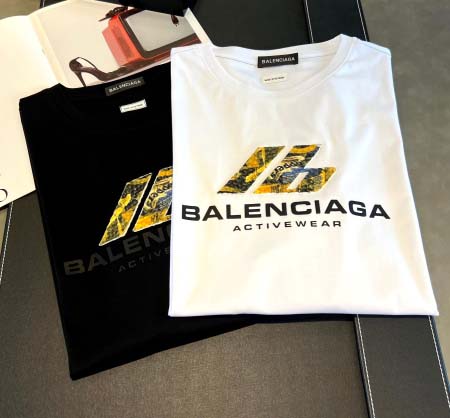 2025年10月10日秋冬入荷新作BALENCIAGA長袖高...