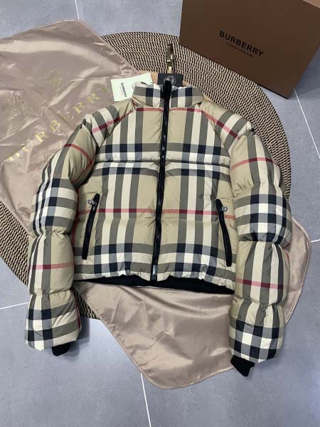 2025年10月11日秋冬入荷新作Burberryダウンジャ...