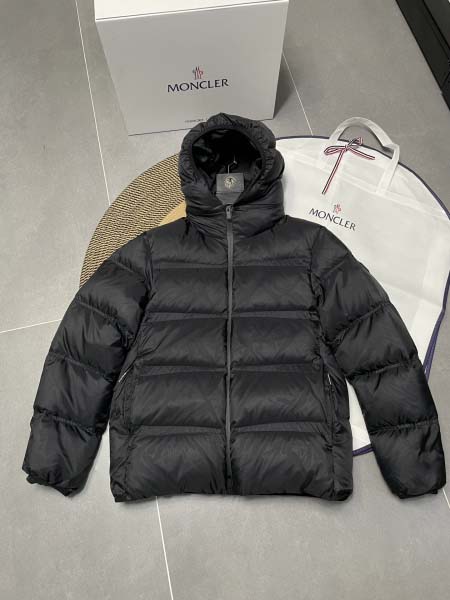 2025年10月11日秋冬入荷新作Monclerダウンジャケ...