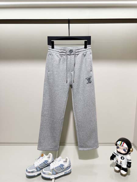 2025年10月12日秋冬入荷新作Louis Vuitton...