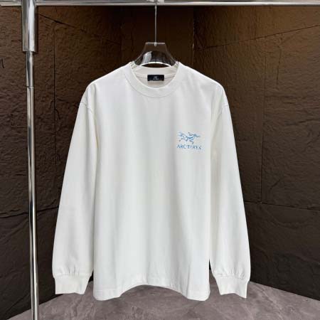 2025年10月12日秋冬入荷新作ARCTERYX長袖T シ...