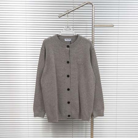 2025年10月12日秋冬入荷新作MIUMIUニット/セータ...