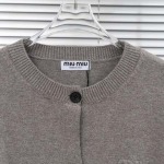 2025年10月12日秋冬入荷新作MIUMIUニット/セーター ジャケット高品質 人気商品/HL工場