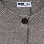 2025年10月12日秋冬入荷新作MIUMIUニット/セーター ジャケット高品質 人気商品/HL工場