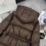 2025年10月13日入荷秋冬新作Pradaダウンジャケットファッション/誕生日プレゼント/贈り物 can工場
