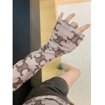 2025年10月13日入荷秋冬新作Celine メッシュのアンダーシャツ ファッション/誕生日プレゼント/贈り物 can工場