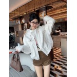 2025年10月13日入荷秋冬新作 miumiuファッション/誕生日プレゼント/贈り物 can工場