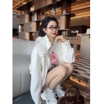 2025年10月13日入荷秋冬新作 miumiuファッション/誕生日プレゼント/贈り物 can工場