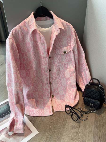 2025年10月13日入荷秋冬新作Louis Vuitton...