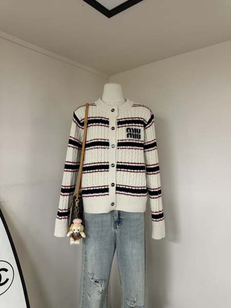 2025年10月14日入荷秋冬新作Miumiuニットジャケッ...