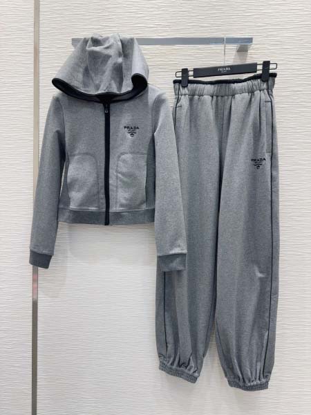 2025年10月14日入荷秋冬新作Pradaセットファッショ...