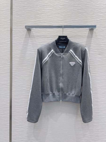 2025年10月14日入荷秋冬新作Pradaファッション/誕...