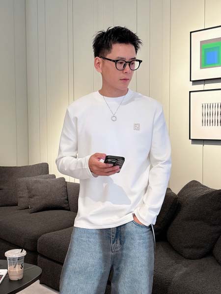 2025年10月14日入荷新作Fendi長袖Tシャツ 高品質...