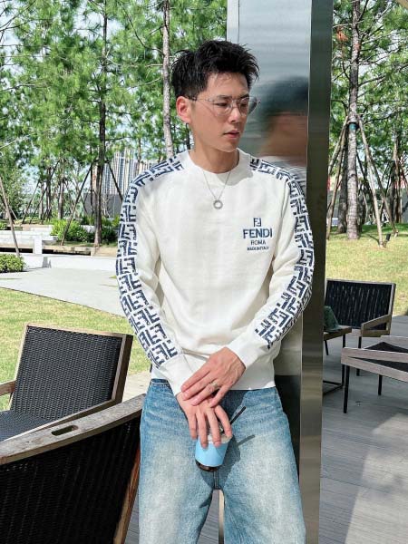 2025年10月15日入荷新作Fendiウール混紡 ニット/...