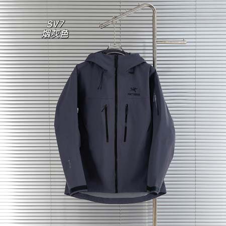 2025年10月20日秋冬入荷新作ARCTERYX ジャケッ...