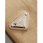 2025年10月21日入荷新作Pradaスウェット 秋冬高品質超厳選★入手困難/LD工場