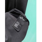 2025年10月21日入荷新作Prada長袖Tシャツ 秋冬高品質超厳選★入手困難/LD工場