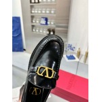 2025年10月22日入荷新作VALENTINO女性用35-42靴人気商品★/誕生日プレゼント/高品質/SL工場