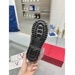 2025年10月22日入荷新作VALENTINO女性用35-42靴人気商品★/誕生日プレゼント/高品質/SL工場