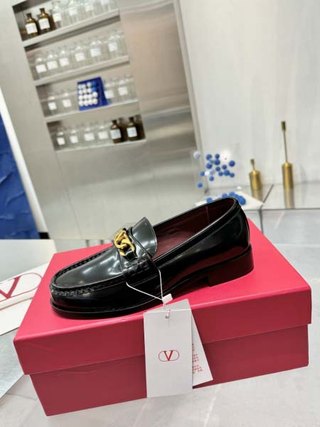 2025年10月22日入荷新作VALENTINO女性用35-...