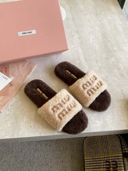 2025年10月22日入荷新作Miumiu女性用35-41靴...